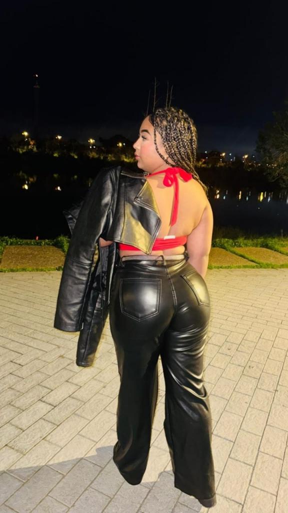 Chica busca chico en Sevilla: 