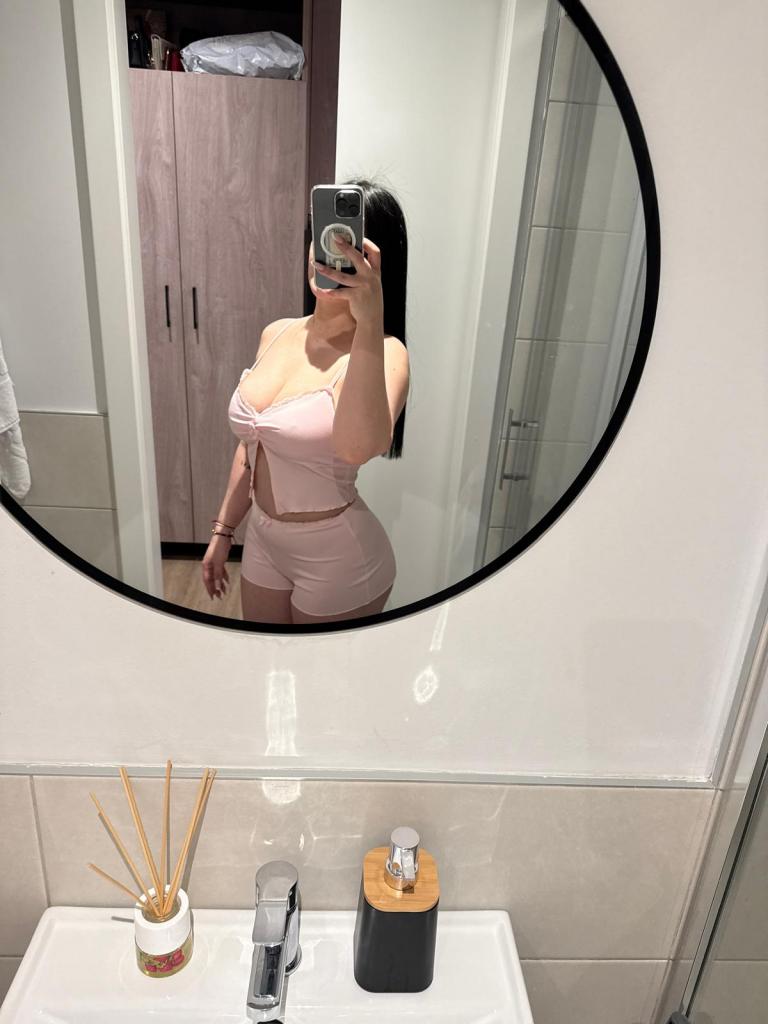 695629259: Chica busca chico en Alicante