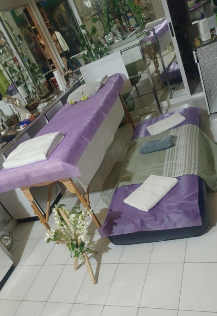 Chico busca chica en Orense: 