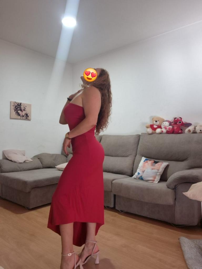 Chica busca chico en Almería: Chica busca chico