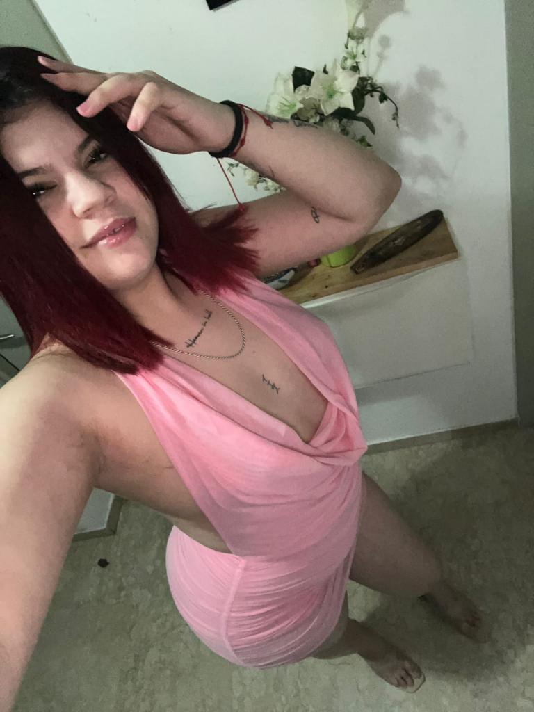 604292341: Chica busca chico en Almería