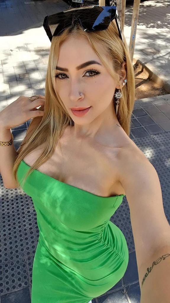 666419468: Chica busca chico en Barcelona