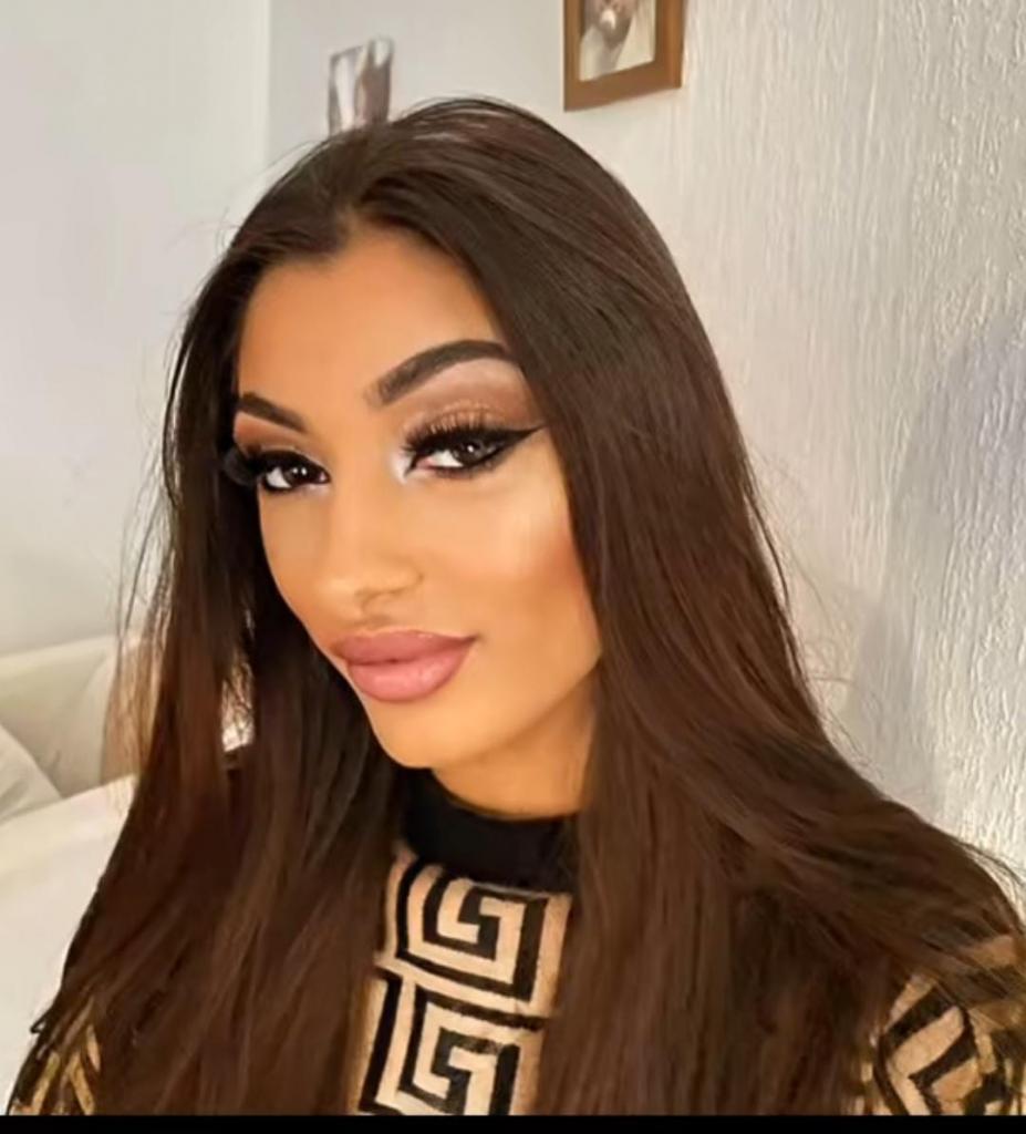 Chica busca chico en Alicante: Chica busca chico