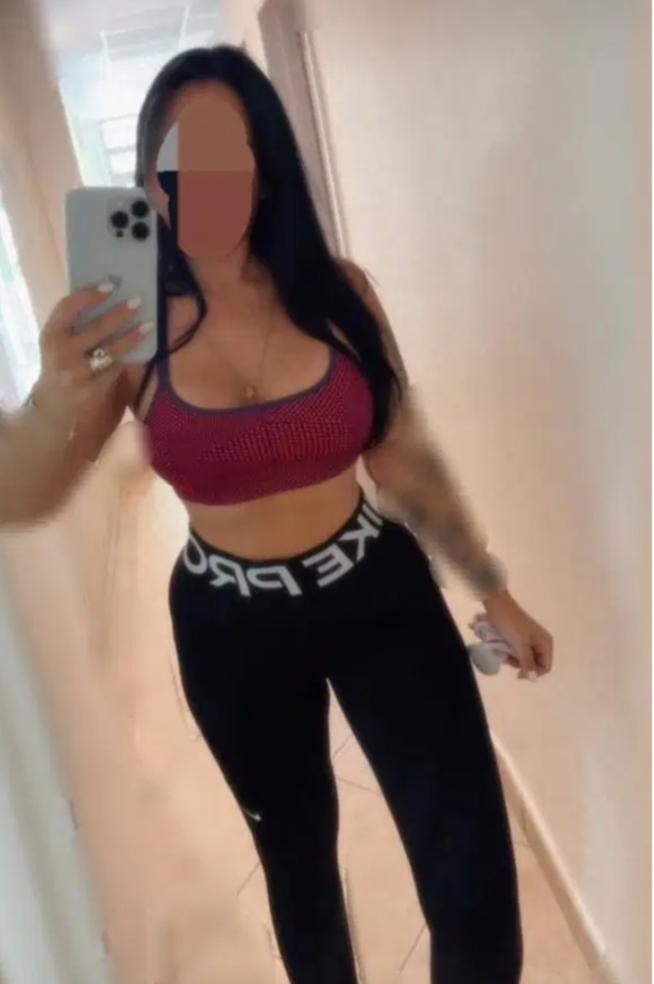 647291394: Chica busca chico en Cantabria