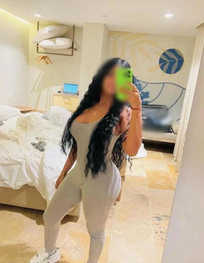 647291394: Chica busca chico en Cantabria