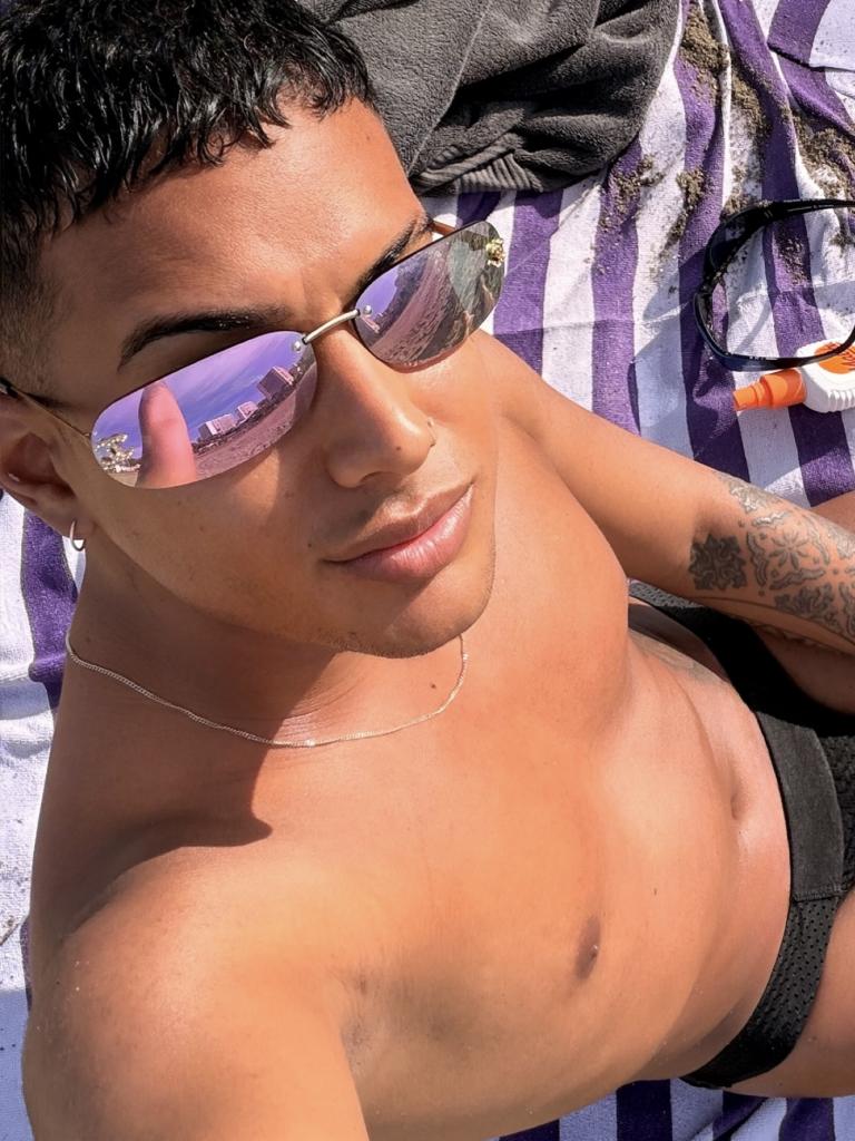 Chico busca chica en Málaga: 