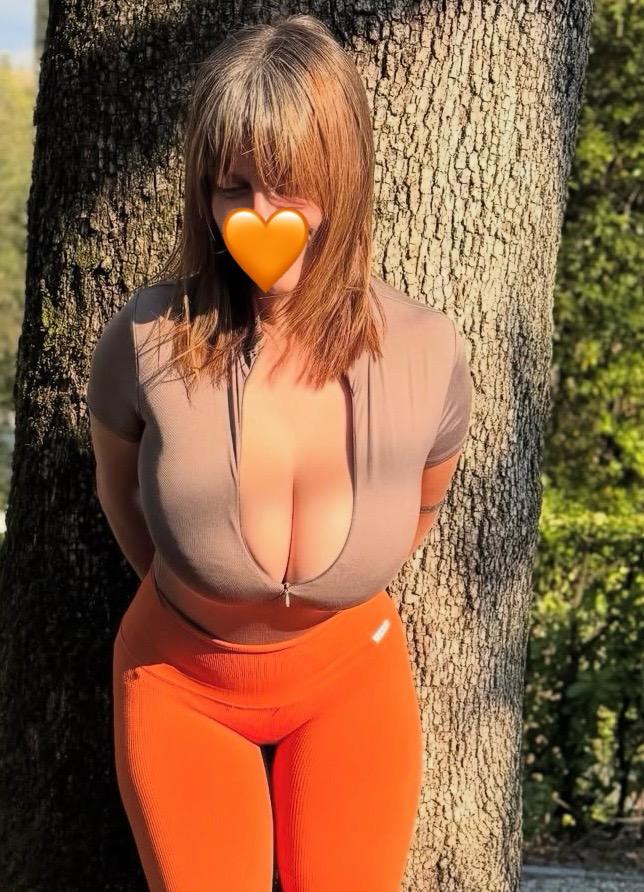 611207000: Chica busca chico en Almería