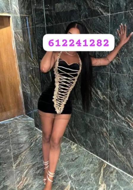 Chica busca chico en Sevilla: 