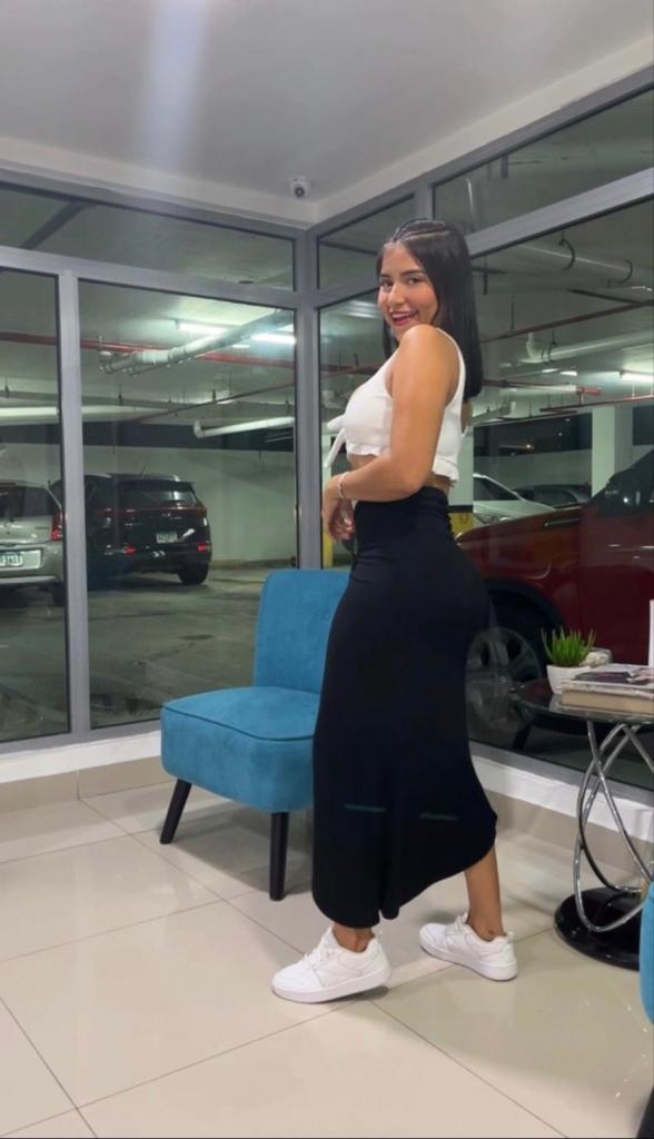 Chica busca chico en Ibiza: 