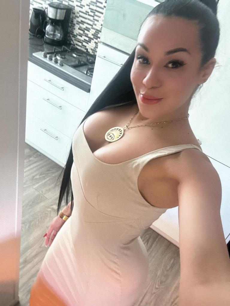 Chica busca chico en Barcelona: 