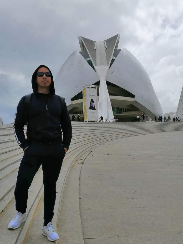 632183288: Chico busca chica en Valencia