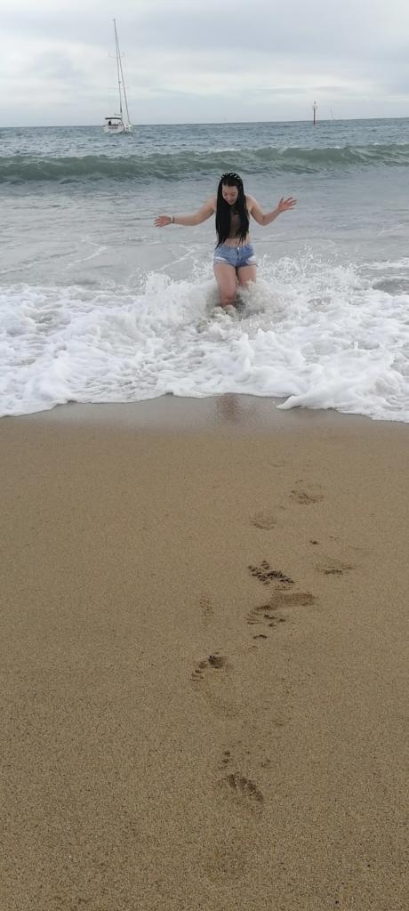 604249465: Chica busca chico en Barcelona