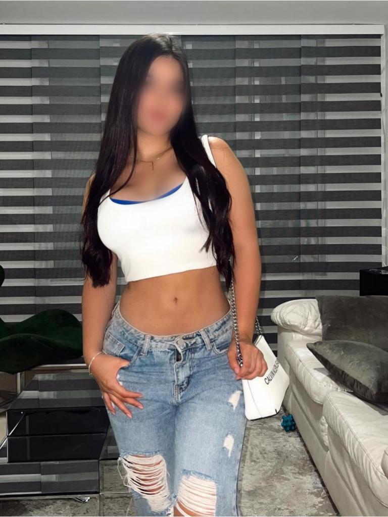 Chica busca chico en Cádiz: 