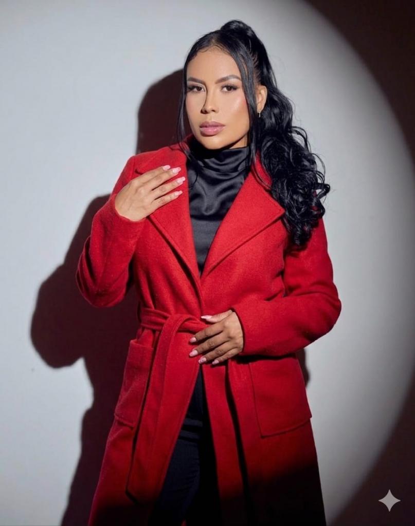 674970493: Chica busca chico en Málaga