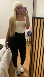 613952877: Chica busca chico en Asturias