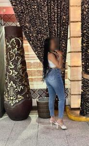 631819575: Chica busca chico en Barcelona