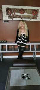 644727641: Chica busca chico en Lugo