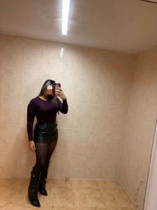 624943087: Chica busca chico en Navarra