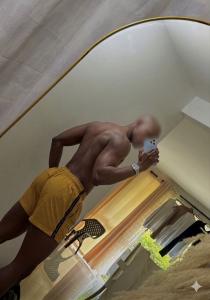 612466900: Chico busca chica en Alicante