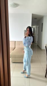 672539377: Chica busca chico en Ibiza