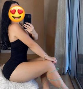 631114103: Chica busca chico en Málaga