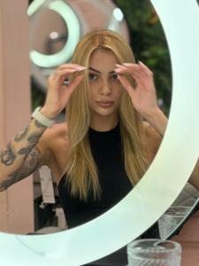 662451480: Chica busca chico en Madrid