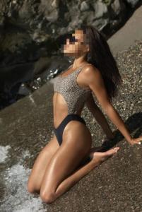 672898951: Chica busca chico en La Coruña