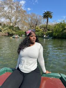 643907628: Chica busca chico en Barcelona