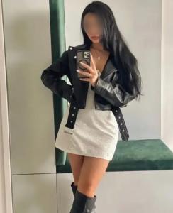 617944383: Chica busca chico en Murcia