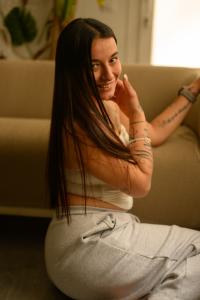 675352431: Chica busca chico en Valencia