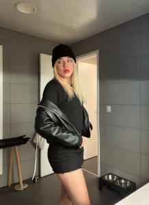 613450902: Transexual en Barcelona