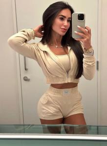 613876324: Chica busca chico en La Coruña