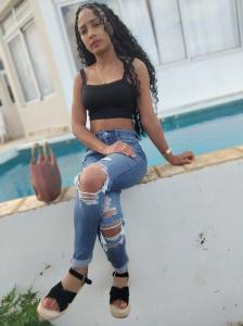 643857895: Chica busca chico en Málaga