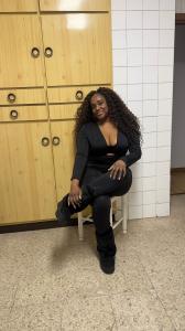 613296788: Chica busca chico en Asturias