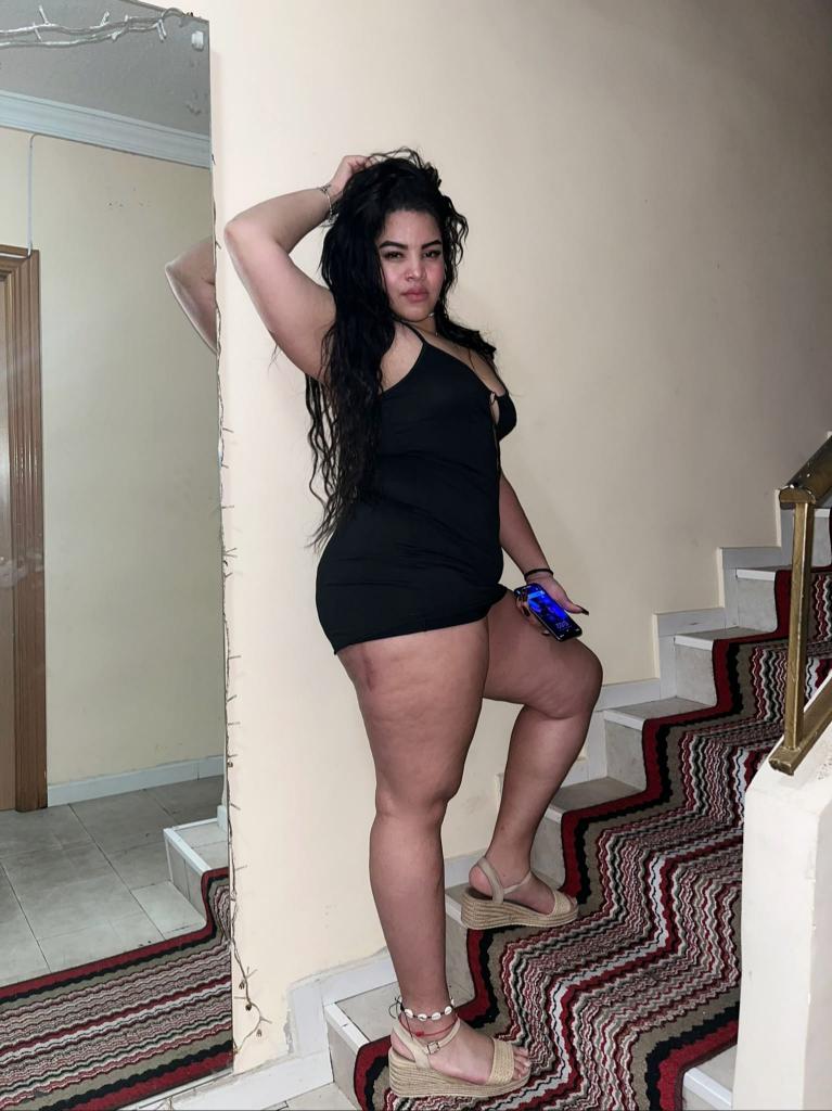 Chica busca chico en Granada: 