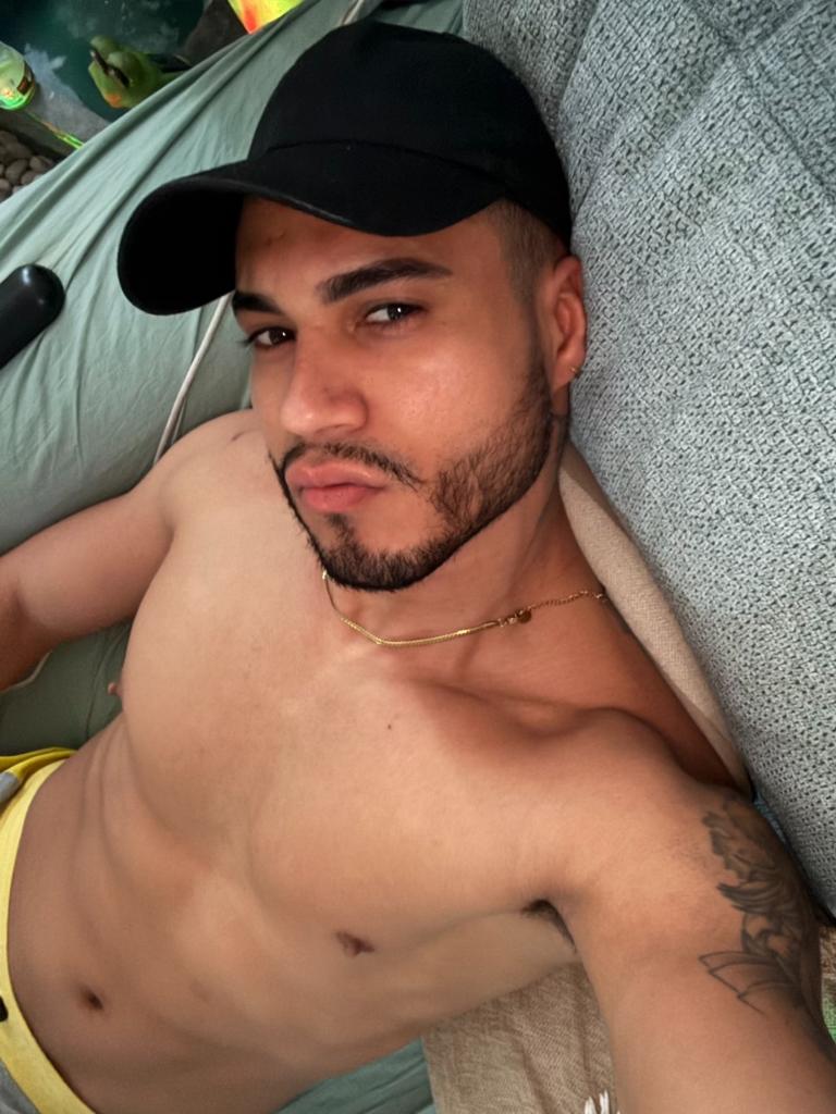 Chico busca chica en Las Palmas: 