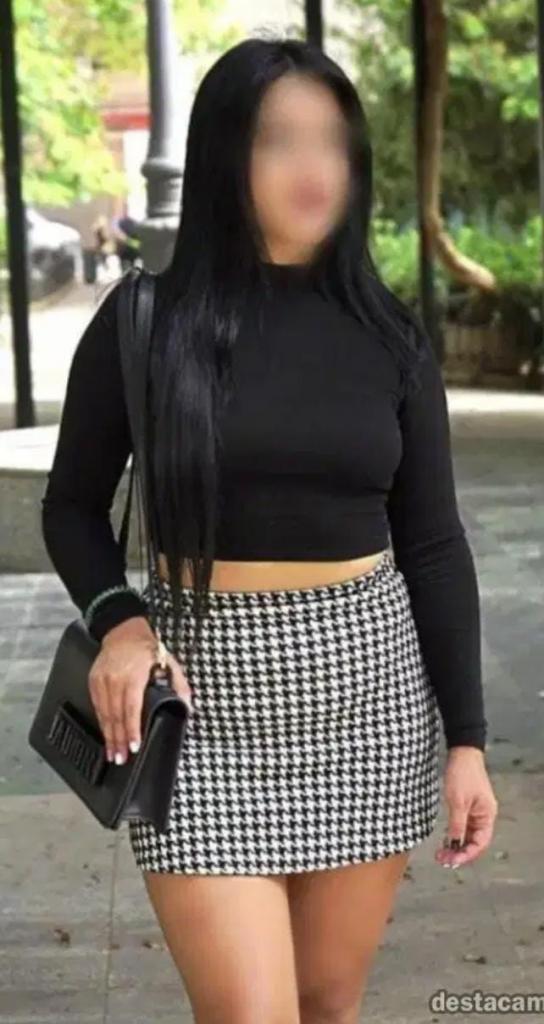 Chica busca chico en Menorca: 