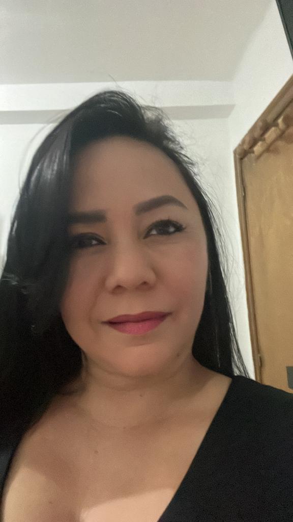 612515159: Chica busca chico en Barcelona