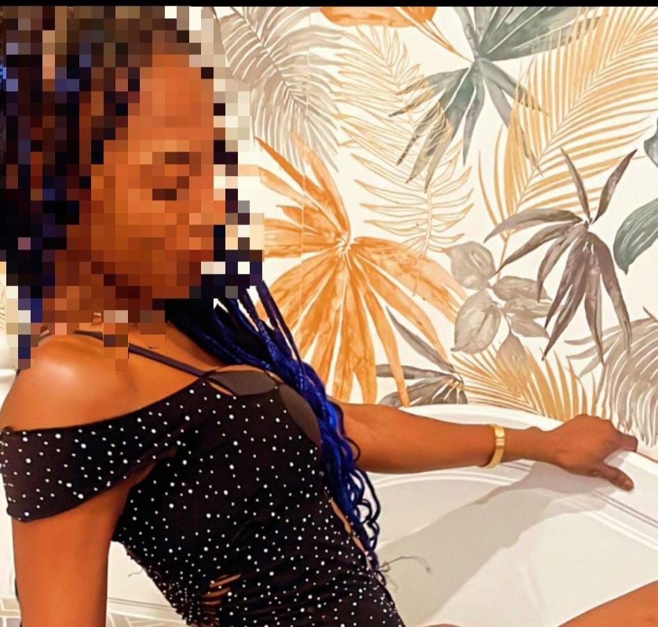 663152360: Chica busca chico en Gerona