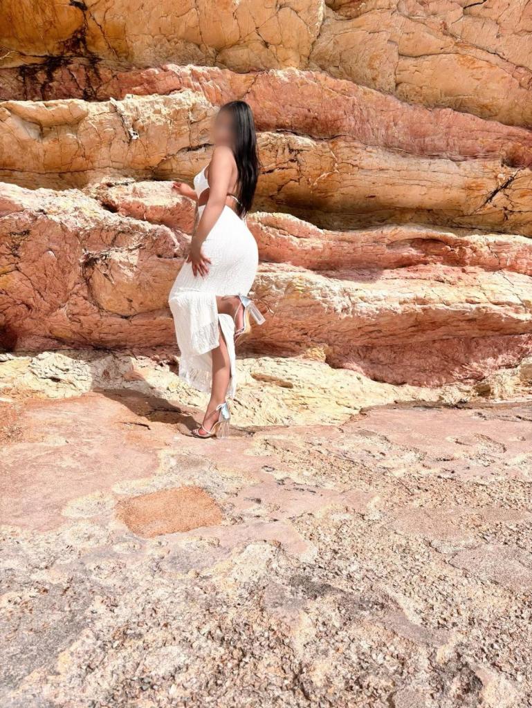 607046667: Chica busca chico en Mallorca