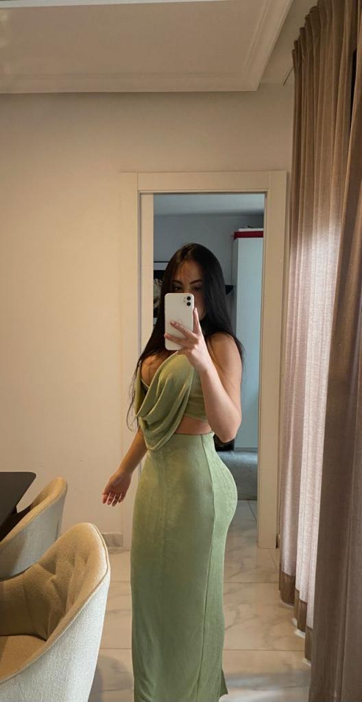 672539377: Chica busca chico en Ibiza