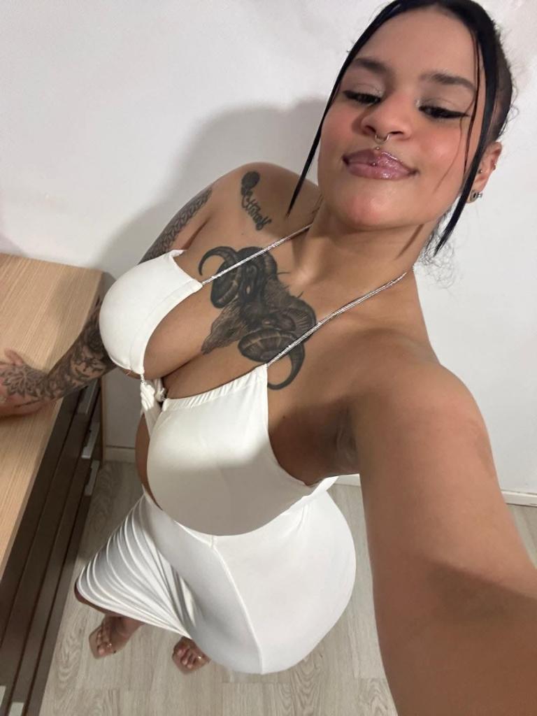 Chica busca chico en Barcelona: 