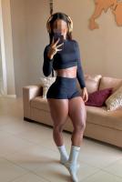 613695947: Chica busca chico en Cantabria