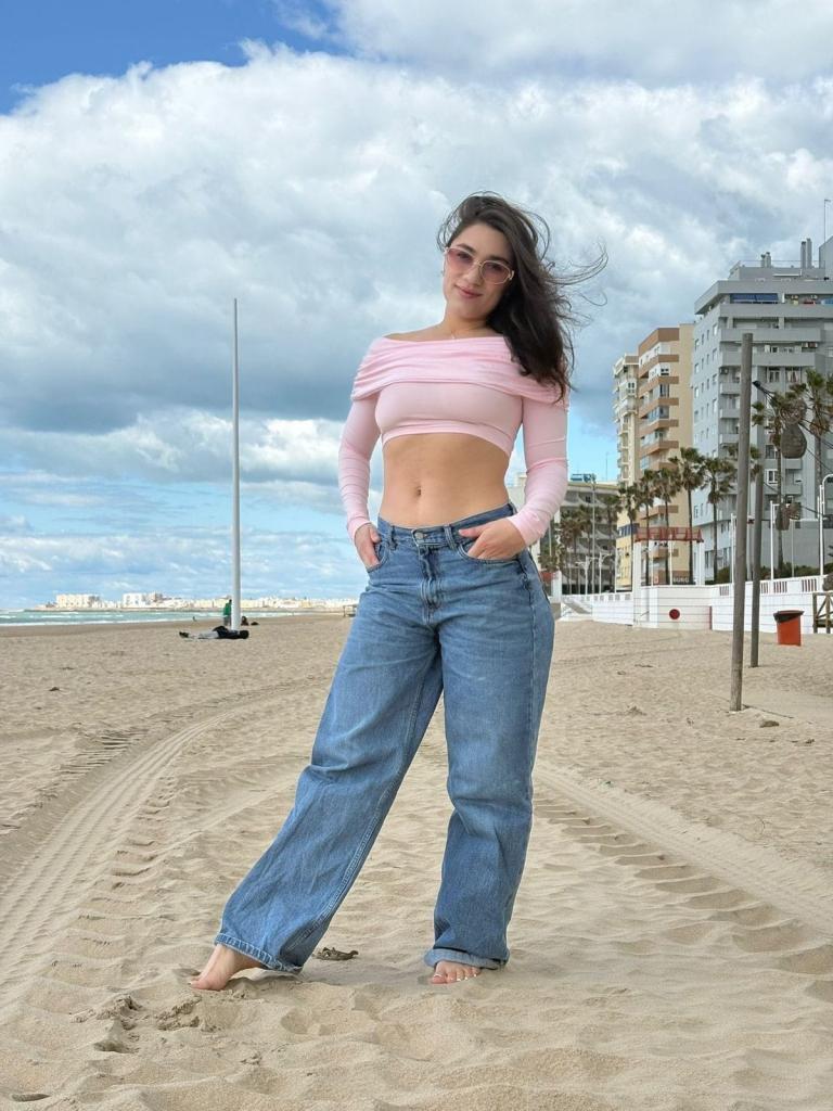 Chica busca chico en Cádiz: 