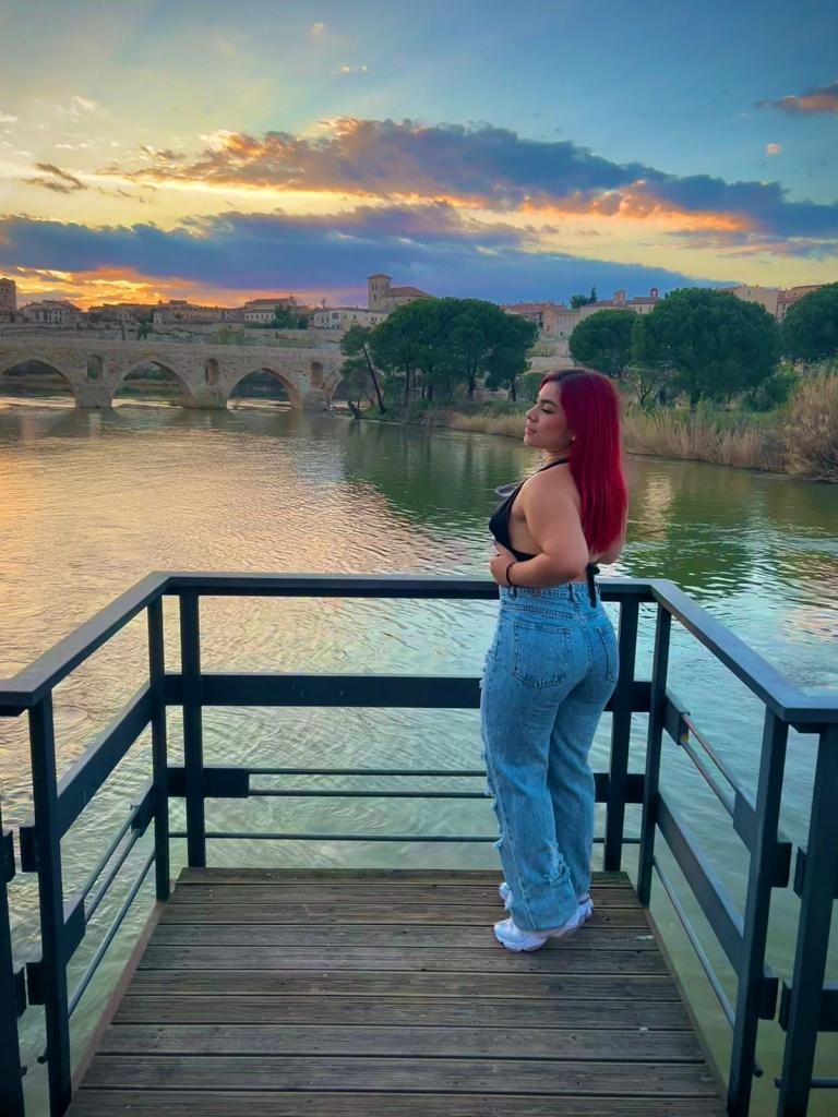 642900754: Chica busca chico en La Coruña