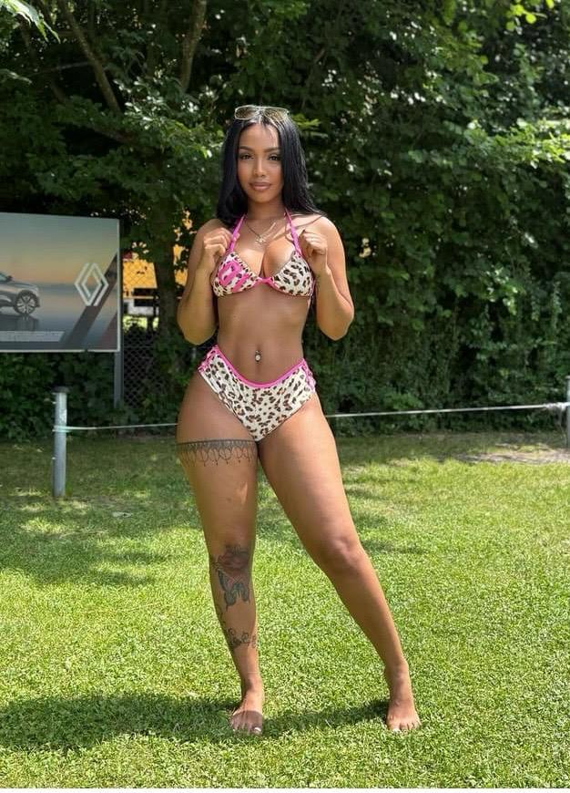 631401739: Chica busca chico en Pontevedra