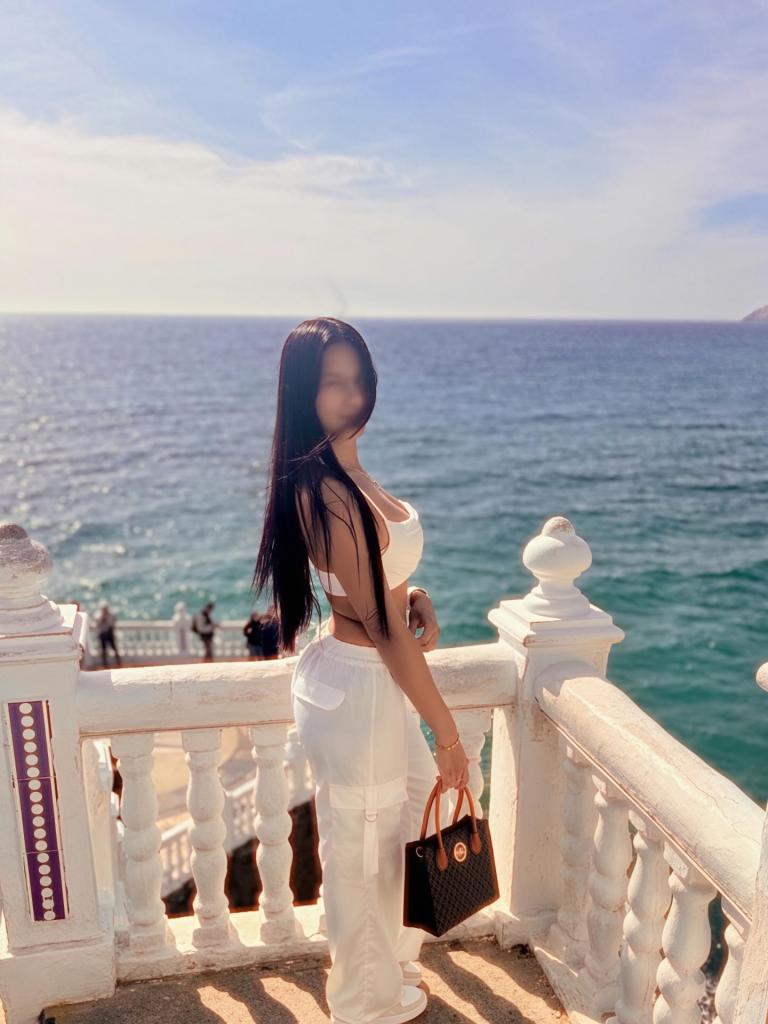 613227619: Chica busca chico en Valencia