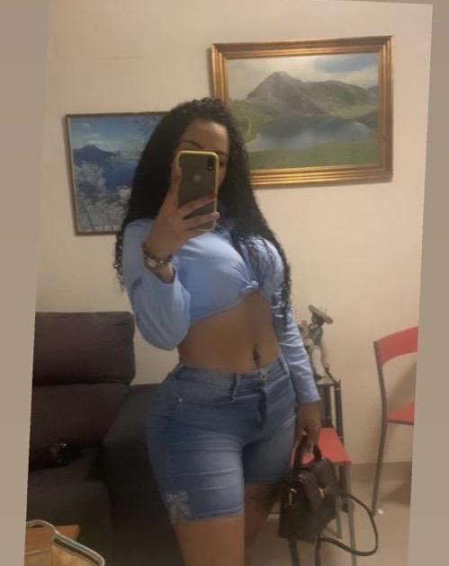 Chica busca chico en Granada: 