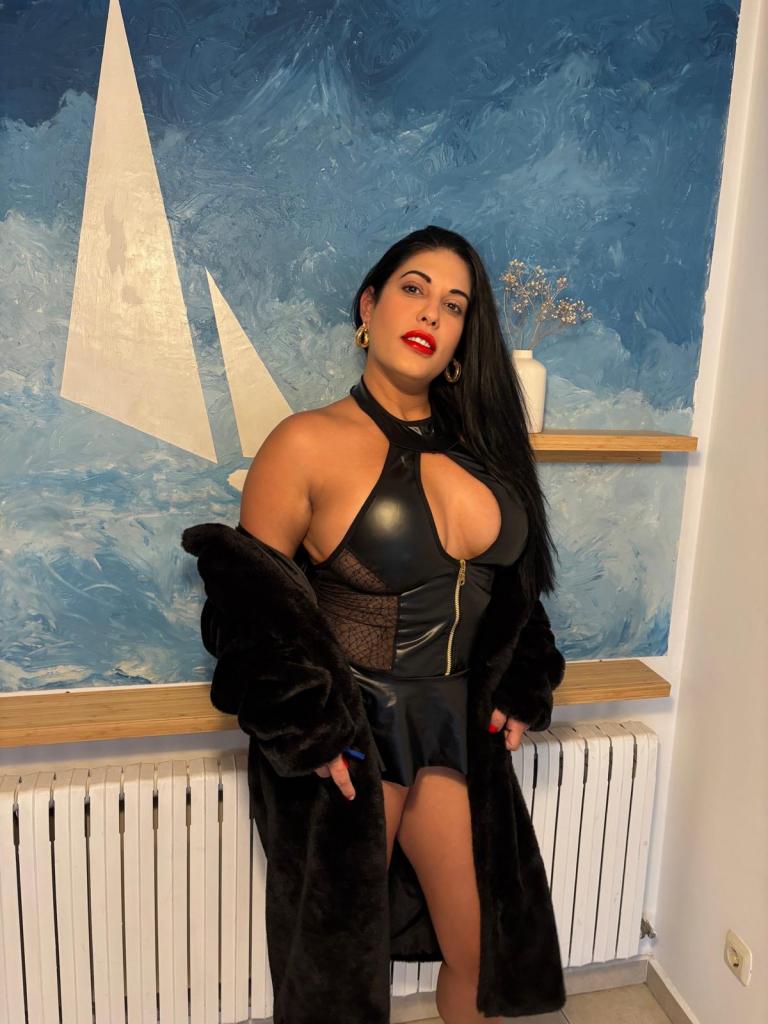 Chica busca chico en Sevilla: 