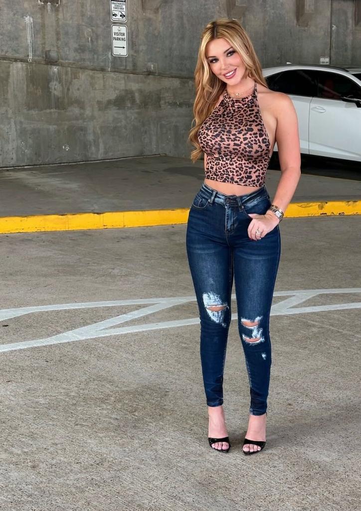 603144834: Chica busca chico en La Coruña